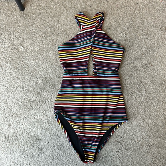 Old Navy Other - Old Navy twisted halter one piece swimsuit  chic striped comfortable